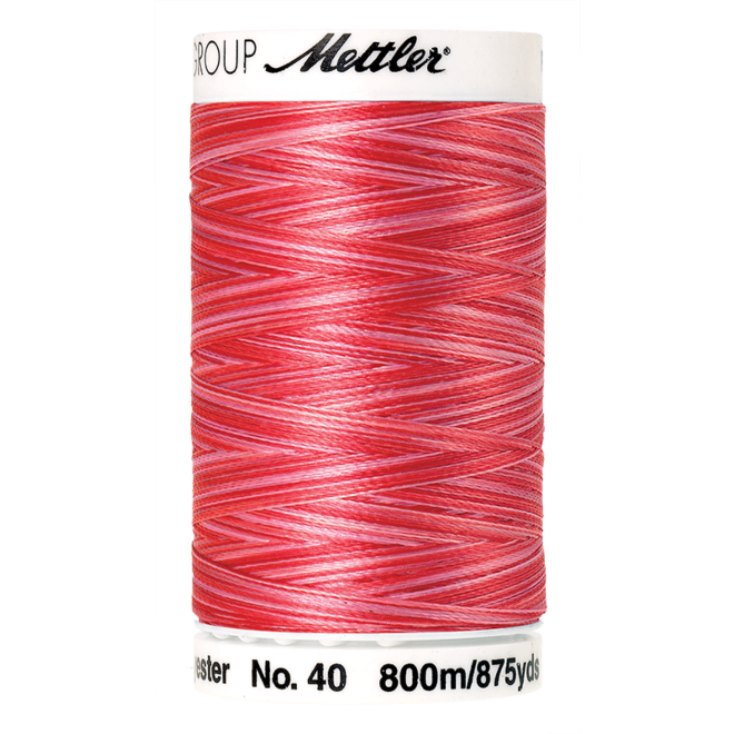 Amann Mettler Poly Sheen Multi, 800m Spule in Strawberry Blitz  Die Multifarben harmonieren perfekt mit dem unifarbenen Poly Sheen