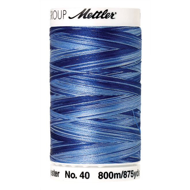 Amann Mettler Poly Sheen Multi, 800m Spule in Nautical Blues  Die Multifarben harmonieren perfekt mit dem unifarbenen Poly Sheen