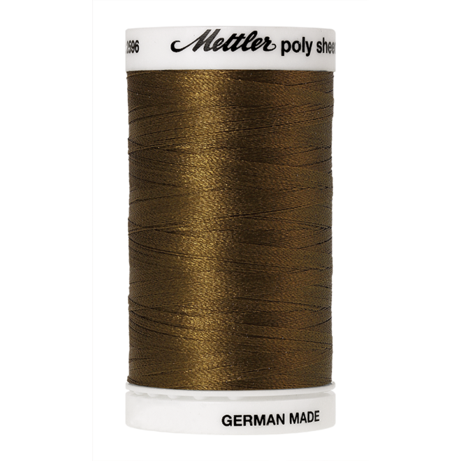 Amann Mettler Poly Sheen Moss glänzt durch den trilobalen Fadenquerschnitt besonders schön. Zum Sticken, Quilten, Nähen. 800m Spule