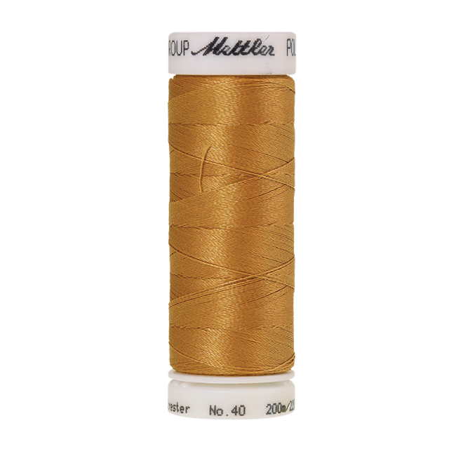 Amann Mettler Poly Sheen Toffee glänzt durch den trilobalen Fadenquerschnitt besonders schön. Zum Sticken, Quilten, Nähen. 200m Spule