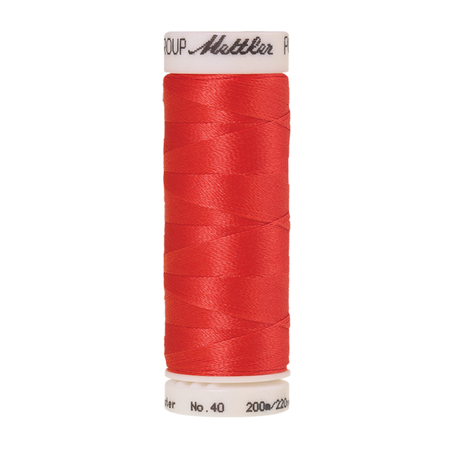 Amann Mettler Poly Sheen Persimmon glänzt durch den trilobalen Fadenquerschnitt besonders schön. Zum Sticken, Quilten, Nähen. 200m Spule