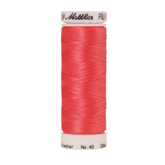 Amann Mettler Poly Sheen Strawberries n' Cream glänzt durch den trilobalen Fadenquerschnitt besonders schön. Zum Sticken, Quilten, Nähen. 200m Spule