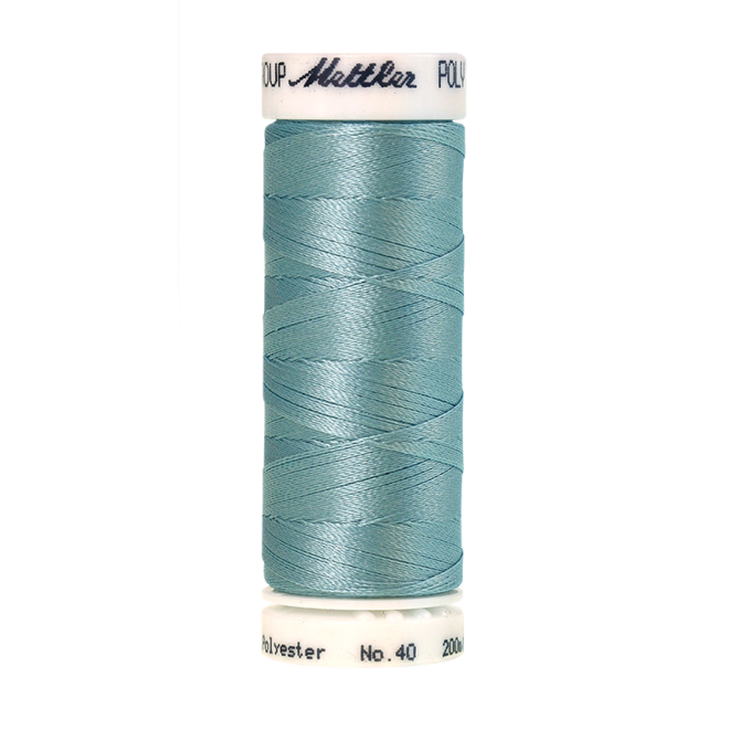 Amann Mettler Poly Sheen Serenity glänzt durch den trilobalen Fadenquerschnitt besonders schön. Zum Sticken, Quilten, Nähen. 200m Spule
