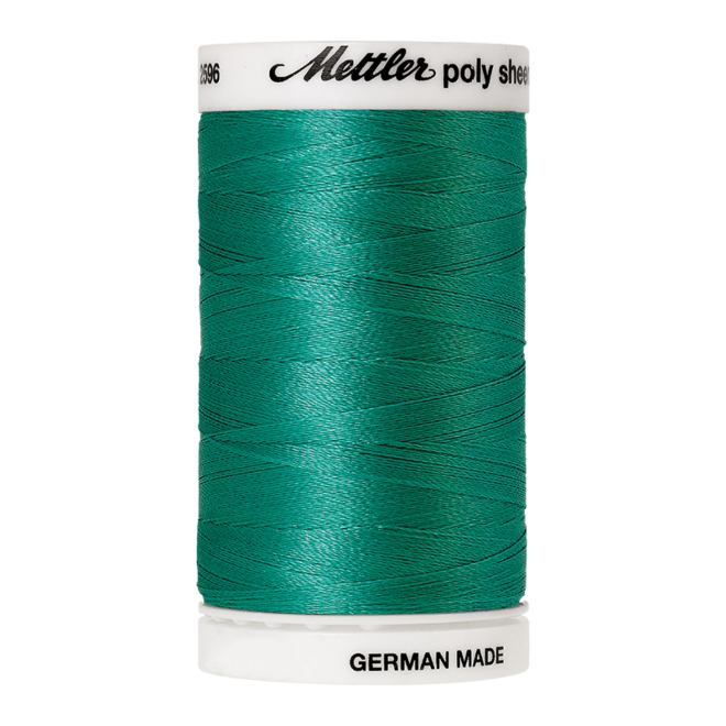 Amann Mettler Poly Sheen Baccarat Green glänzt durch den trilobalen Fadenquerschnitt besonders schön. Zum Sticken, Quilten, Nähen. 800m Spule