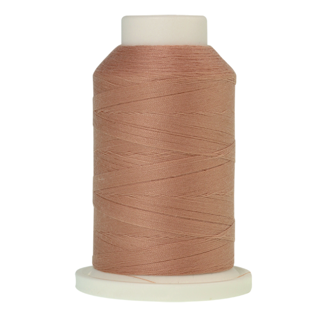 Amann Mettler Seracor in der Farbe Twine auf der 1000m Kone. Seracor ist der Allesnäher unter den Overlock-Garnen!