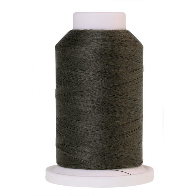 Amann Mettler Seracor in der Farbe Chaff auf der 1000m Kone. Seracor ist der Allesnäher unter den Overlock-Garnen!