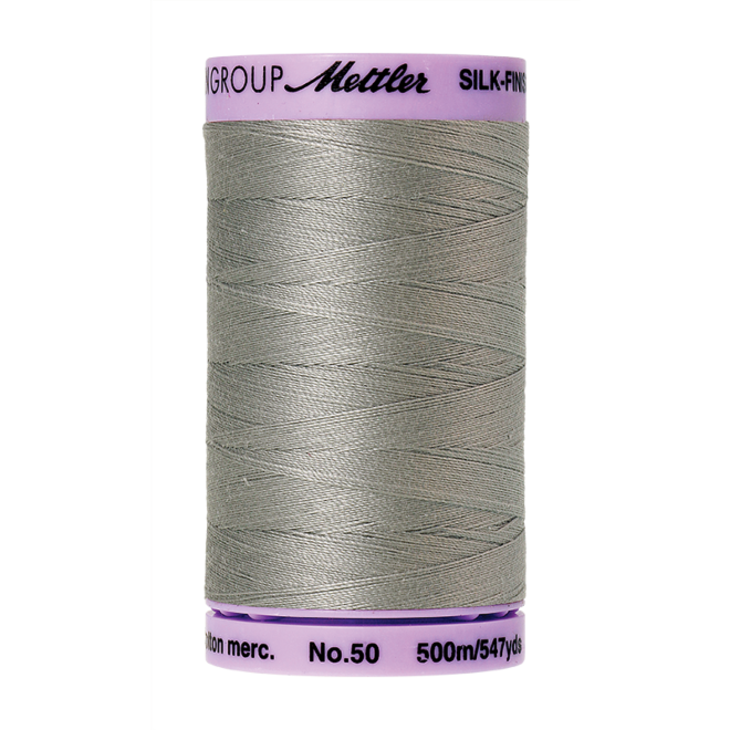Silk-Finish Cotton 50, 500m - Titan Gray: Reines Baumwollgarn aus 100% langstapliger, ägyptischer Baumwollte von Amann Mettler