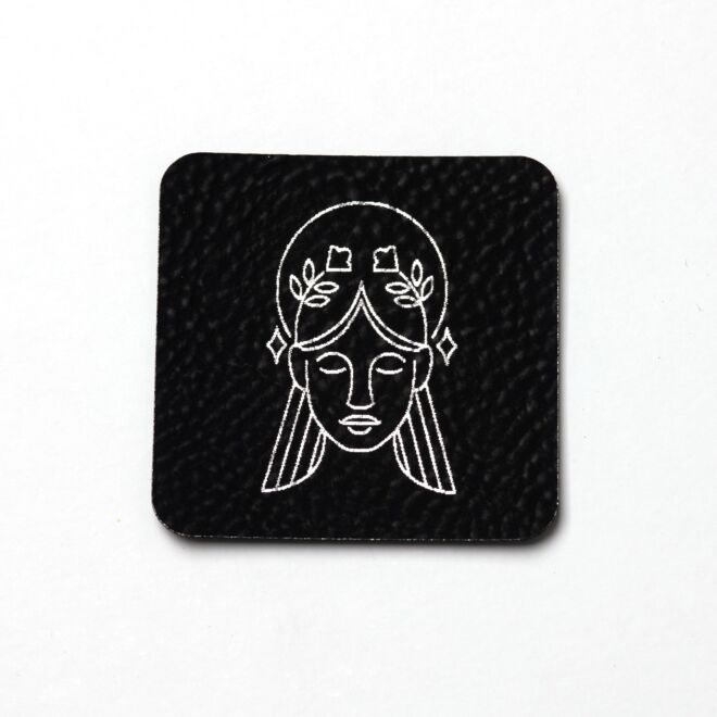 Kunstlederlabel Sternzeichen Jungfrau (schwarz/silber)
