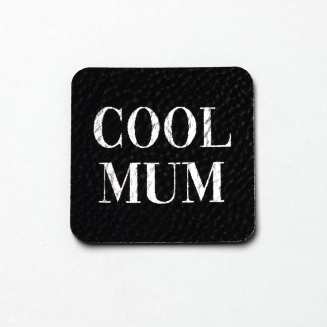 Kunstlederlabel Cool Mum (schwarz/silber)