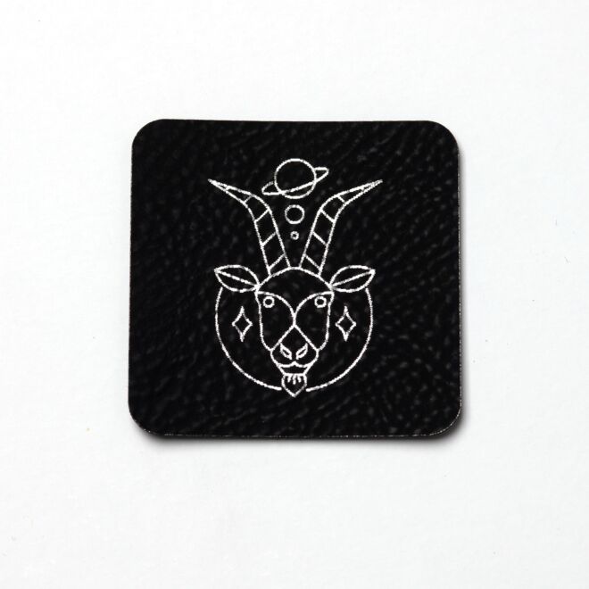 Kunstlederlabel Sternzeichen Steinbock (schwarz/silber)
