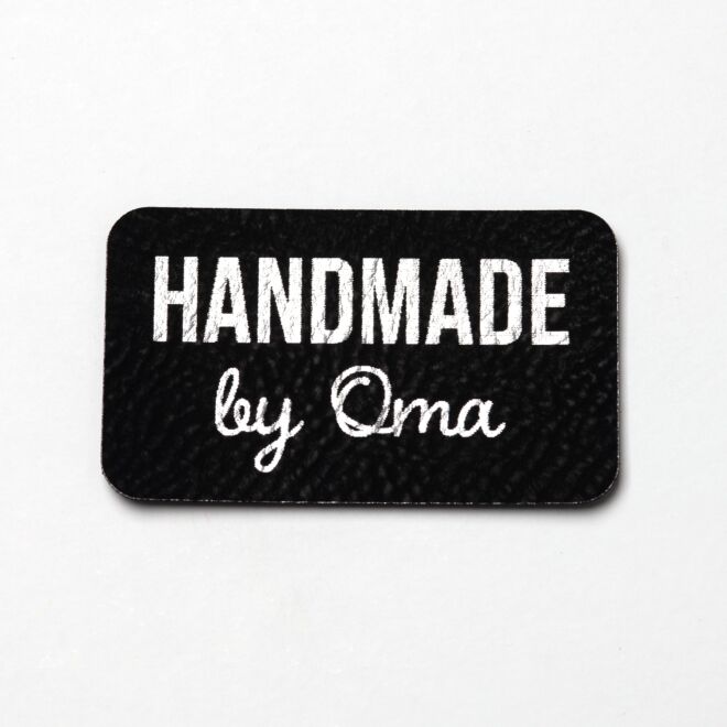 Kunstlederlabel Handmade by Oma (schwarz/silber)