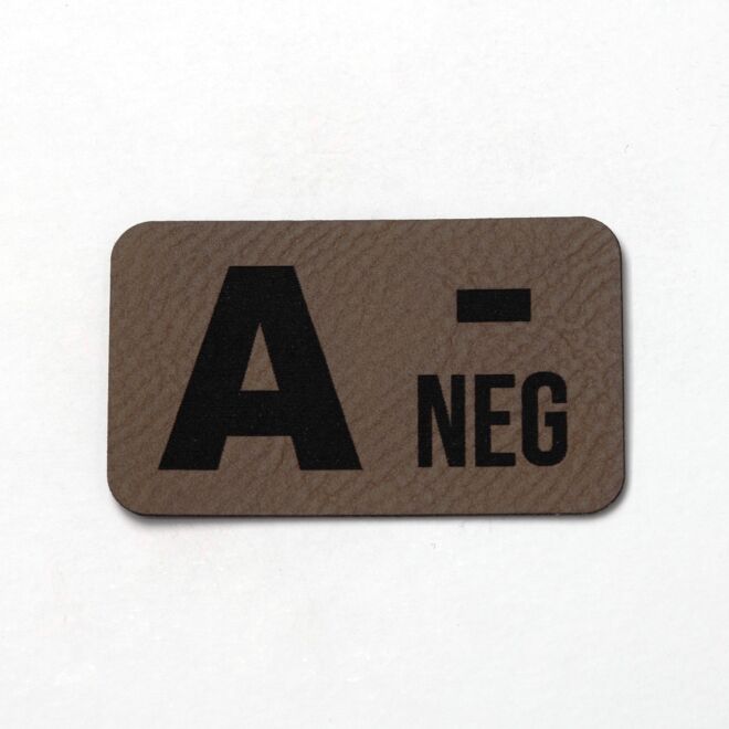 Kunstlederlabel Blutgruppe A- (dunkelbraun/schwarz)