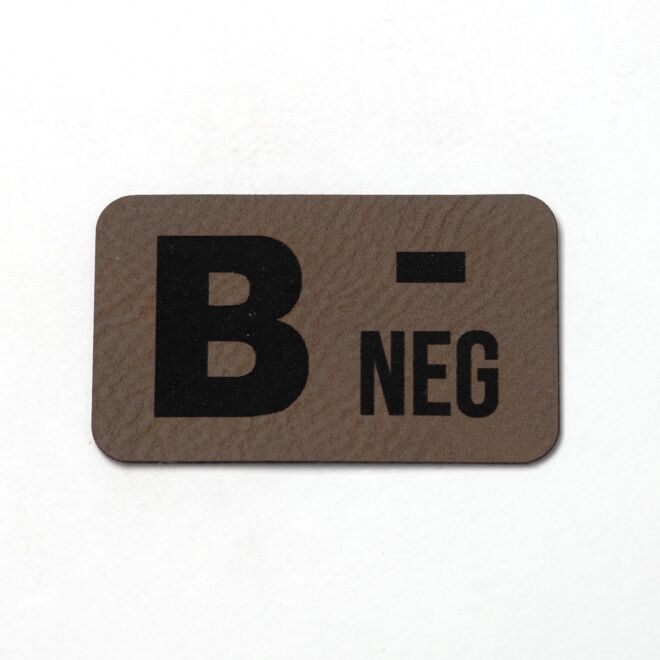 Kunstlederlabel Blutgruppe B- (dunkelbraun/schwarz)