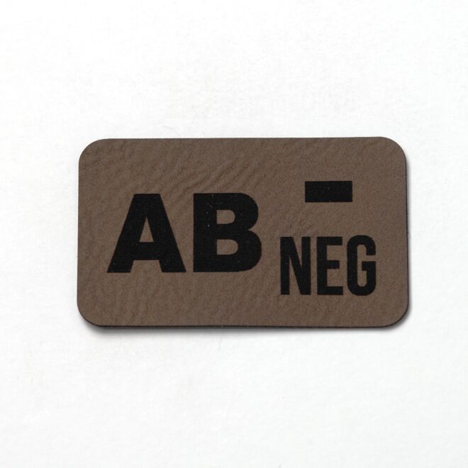 Kunstlederlabel Blutgruppe AB- (dunkelbraun/schwarz)