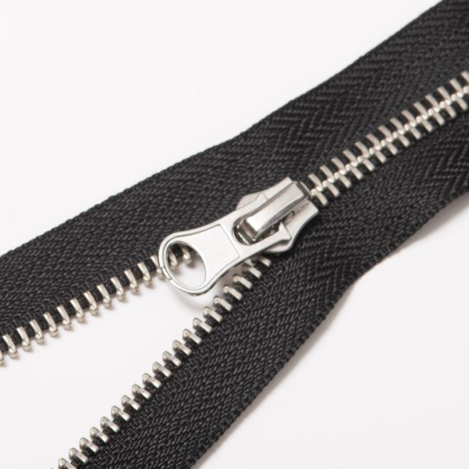 Teilbarer Metall Reißverschluss, 5mm, schwarz